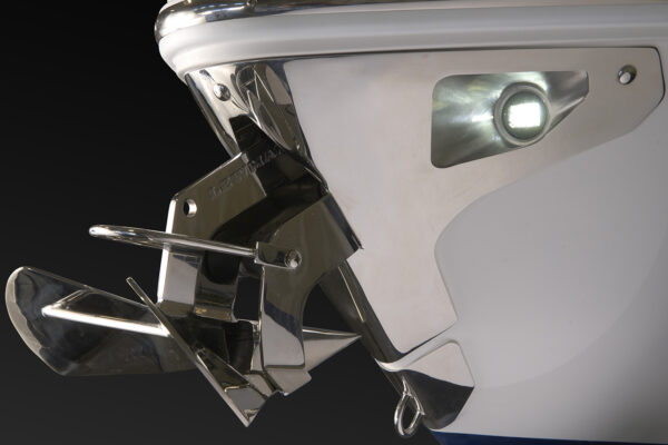 Windlass w/Docking Lights
